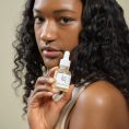 glow-serum1_404336f4-9227-4be9-959e-cd4a2c99f248